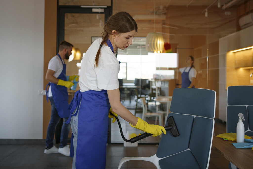 Efficiency Meets Cleanliness: The Impact of Technology on Commercial Cleaning